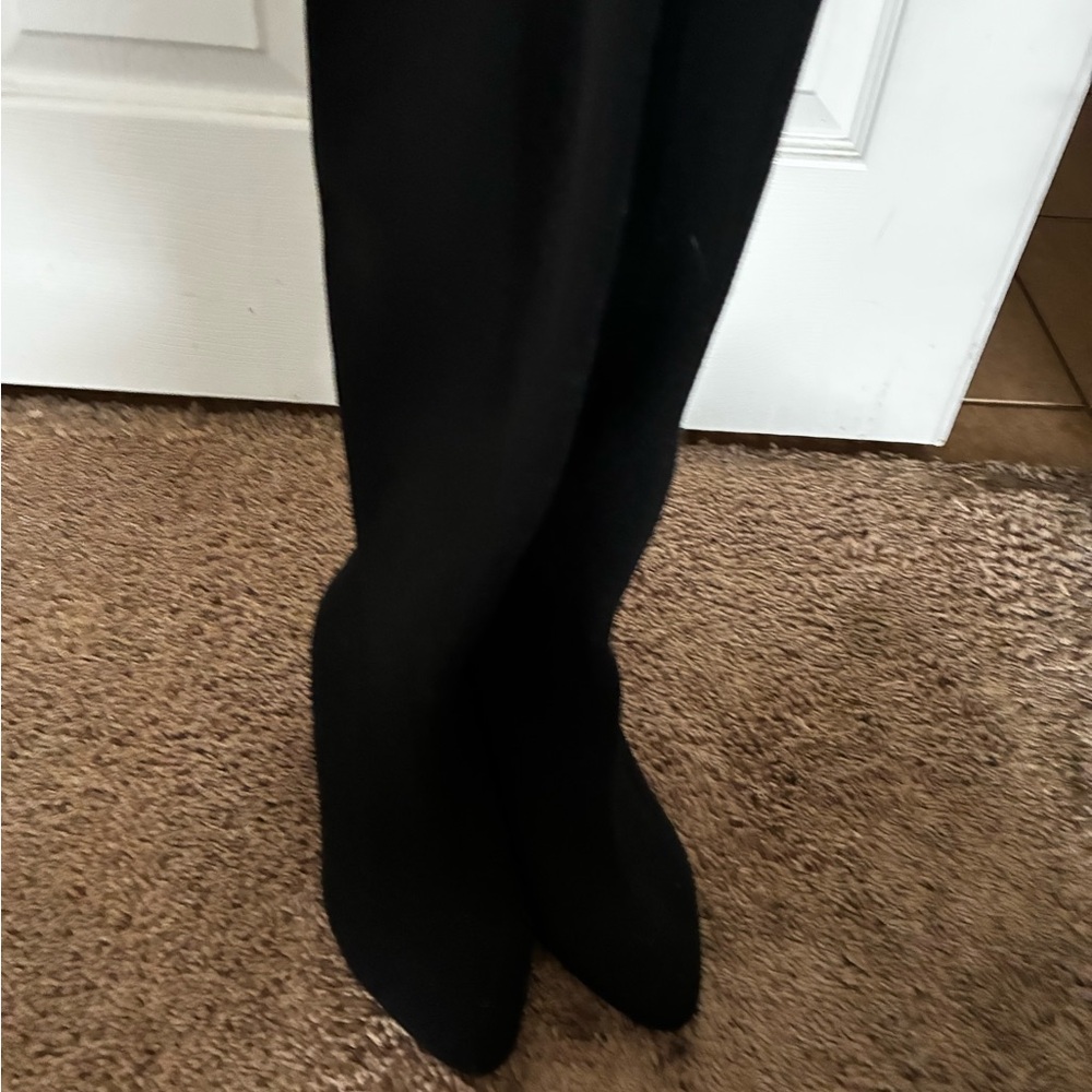Elegant Black Women's Boots